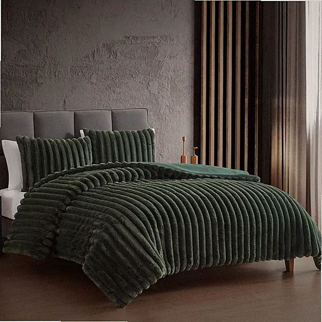 Hallmart Collectibles 3pc Comforter Set
