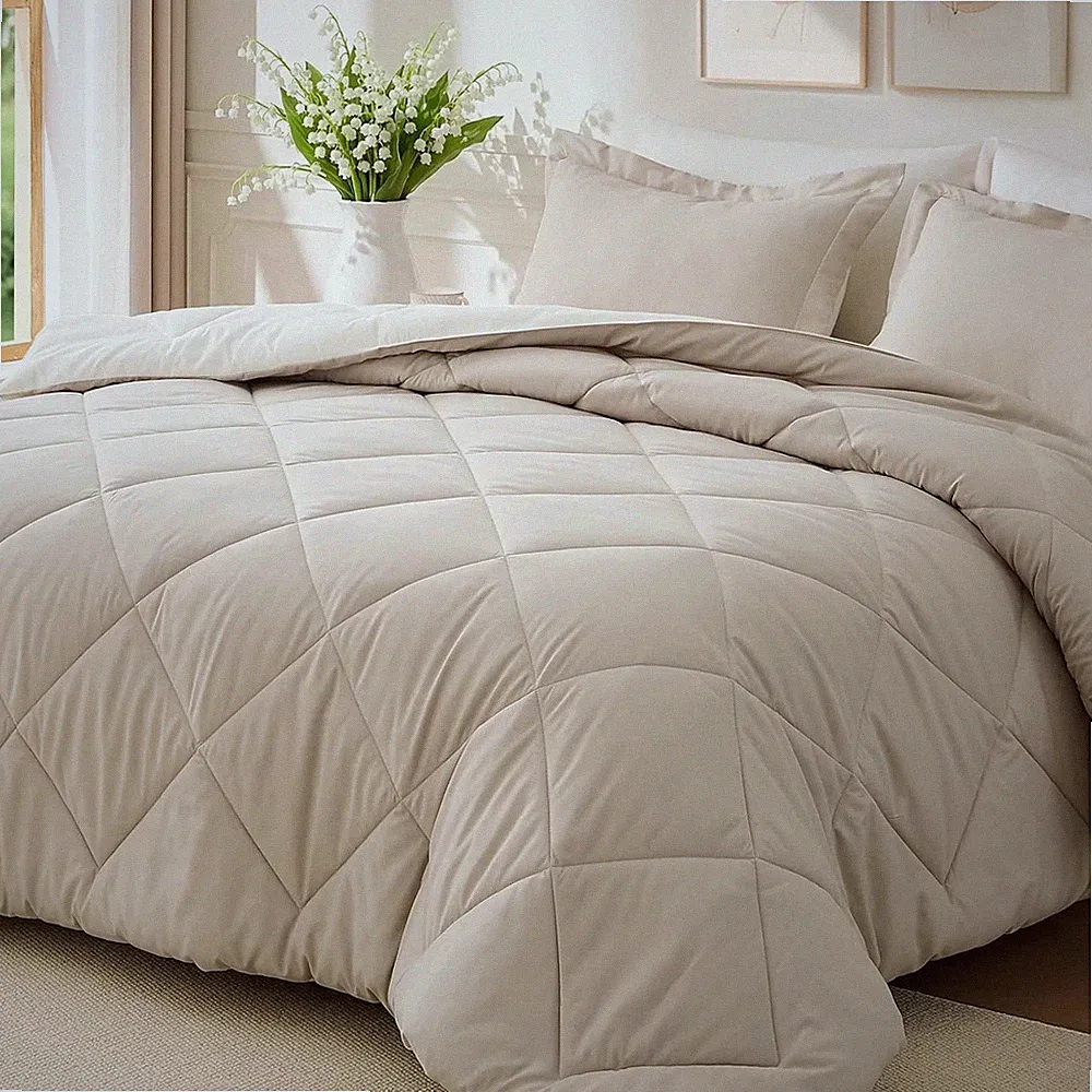 King Size Comforter Set, Soft Reversible Bedding for All Seasons, 3 Pieces down